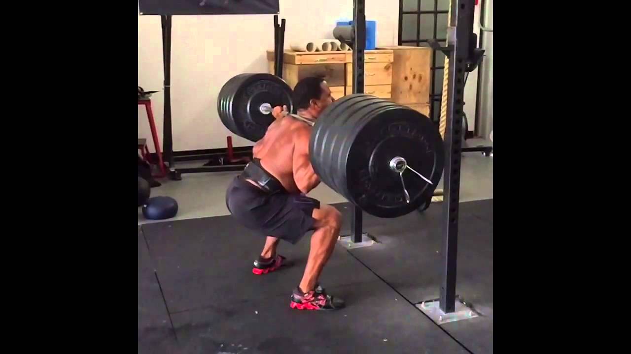 Squat in Slow Motion - YouTube