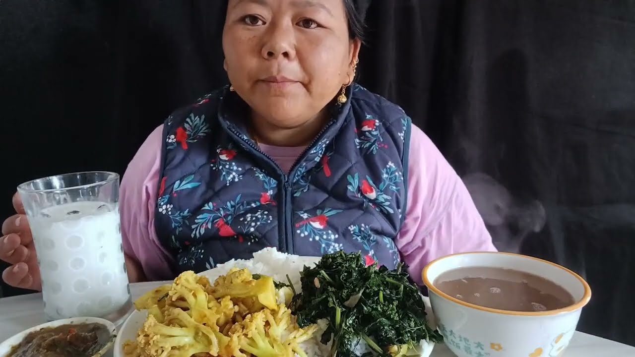 काेपीआलुकाे तरकारी,बेथुसाग,कालाे दाल, अचार ,माेही र भात Priyamarsa Rai ।