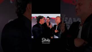 Nacho Vidal Conoce A Chanty En La Alfombra Roja