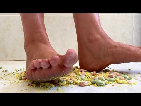 [4k] Fruit Loops Cereal Crush | Bella Feet
