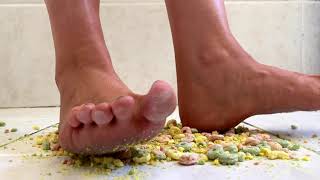 4K Fruit Loops Cereal Crush Bella Feet