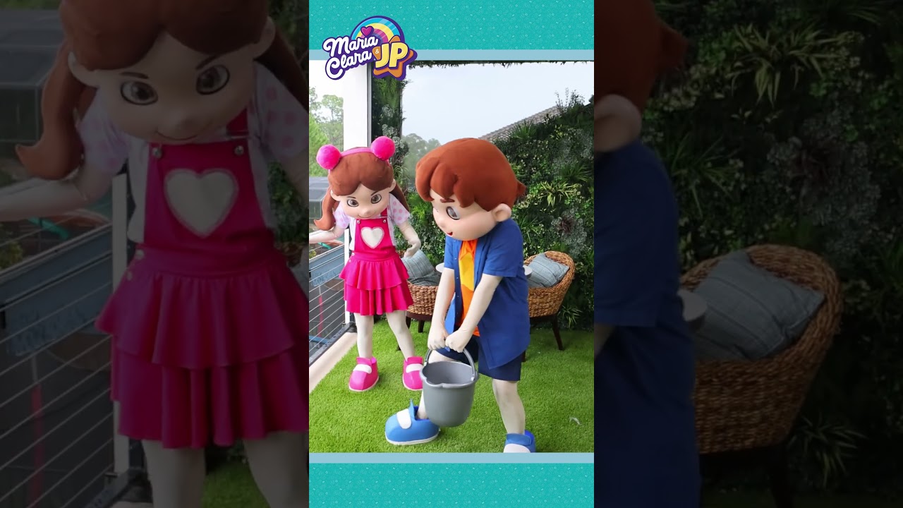 JP se da un baño con un balde de agua sin querer 🤣🤣