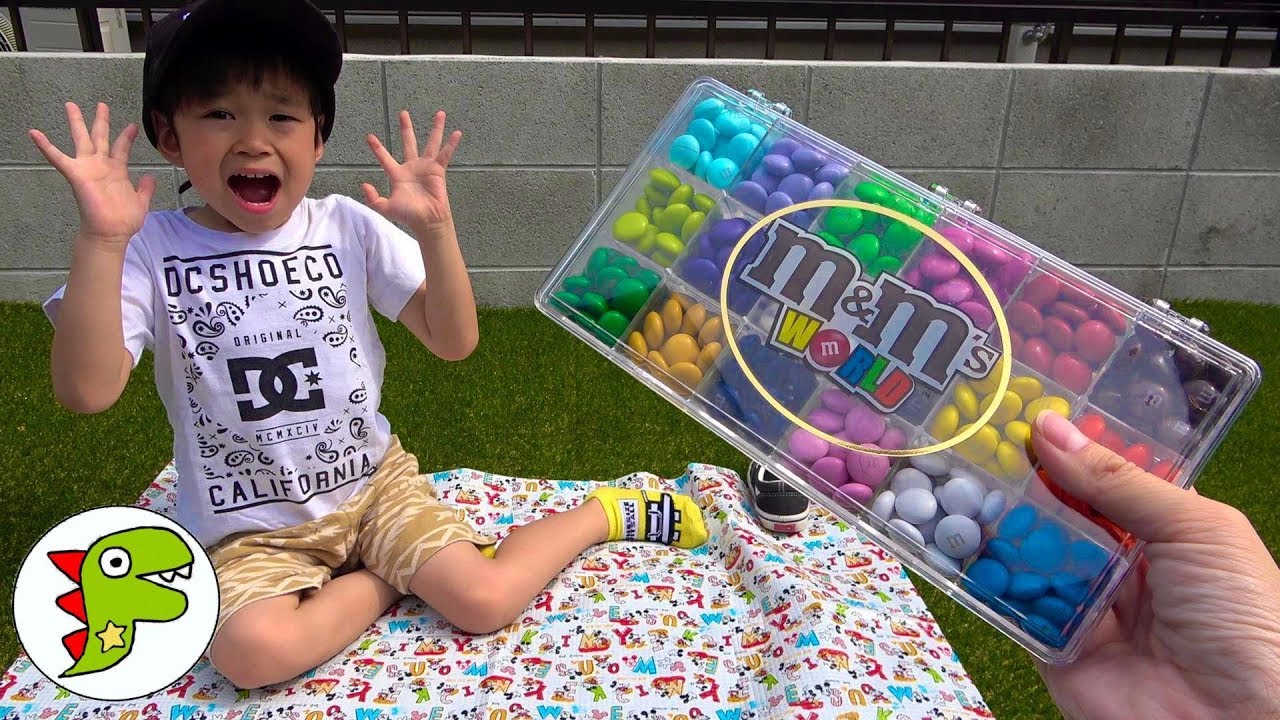 レオくんとあーやんが不思議なカラフルチョコを食べるよ いろいろな場所にいけちゃう トイキッズ Youtube レオくんとあーやんが不思議なカラフルチョコを食べるよ いろいろな場所にいけちゃう トイキッズ Youtube