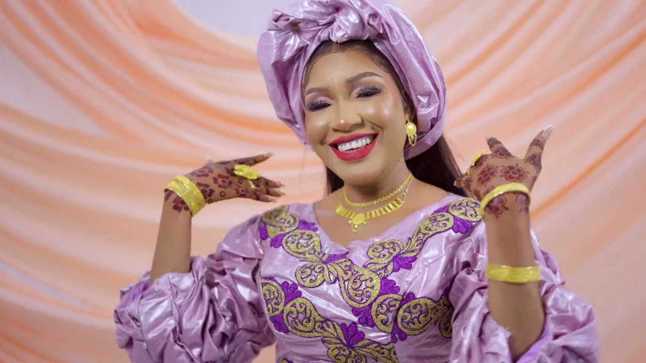 TATA DRAME (Oumou Prestige CLIP 4K)