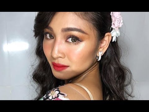 Nadine Lustre as Favorite Holiday Looks sa Just Love Christmas Special ...