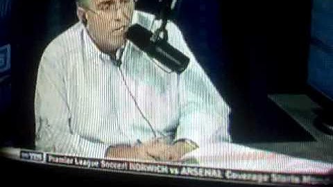 Mike" Francesa gets into a fight w/ a caller bout Jerry Sandusky ,Everyones Lying!!