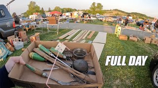 Buying and Selling at Leesport Flea Market PA