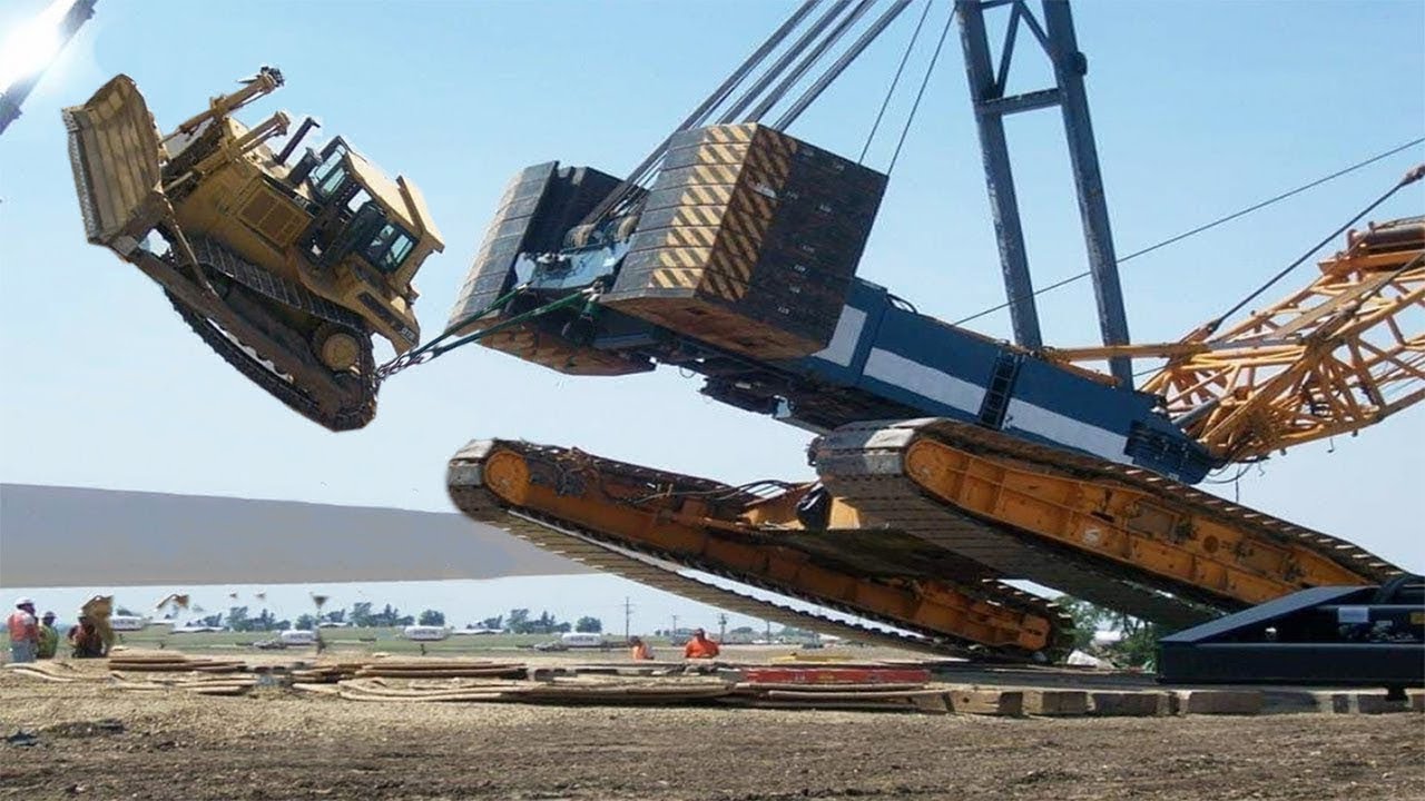 Liebherr - LR 1500 crawler crane