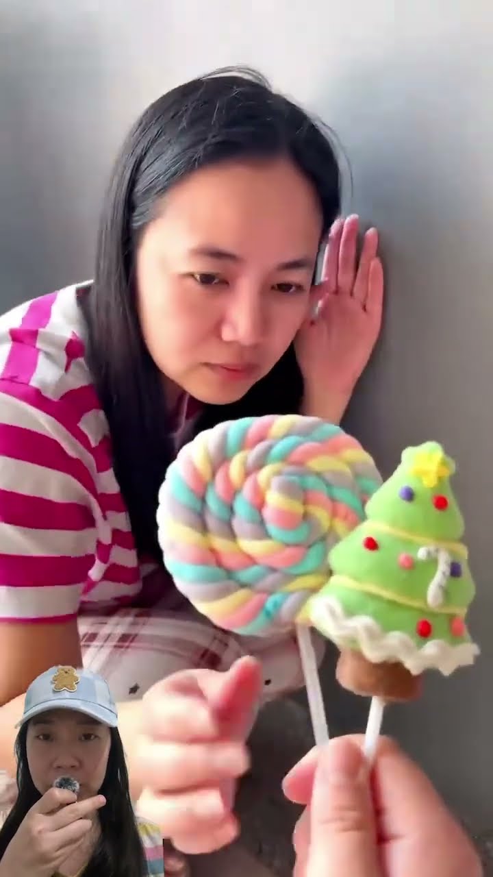 KOK GAK MAU LOLIPOP NATAL?