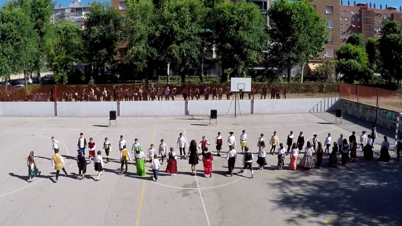 Fin de curso. Colegio Bartolomé Cossío. Curso 2015 2016 YouTube Fin de curso. Colegio Bartolomé Cossío. Curso 2015 2016 YouTube