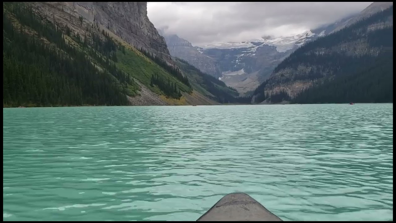 Lake Loiuse -Canoeing @Banff National Park