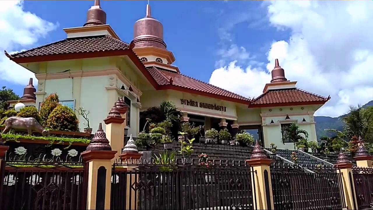 Vihara Termegah &amp; Terbesar Di Pati Jawa Tengah - Video Arsip