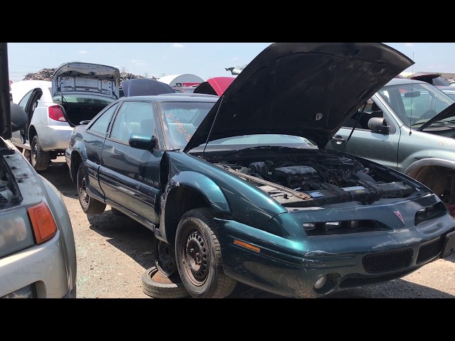 Early 90s Pontiac Grand Prix Coupe at the Junk Yard - YouTube
