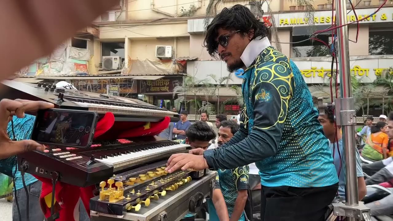 BADLAPURCHA RAJA  || आगमन सोहळा २०२५ || गणपती बाप्पाचे सुंदर कोळी गाणी || Lovely musical group ||