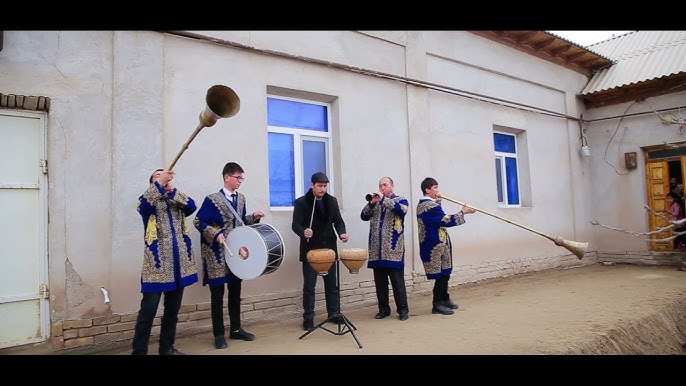 Yalangoch chiroyli sportchi ayollar