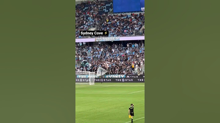 Sydney FC vs Adelaide United - The Cove bringing electric atmosphere to the game ⚡️⚡️