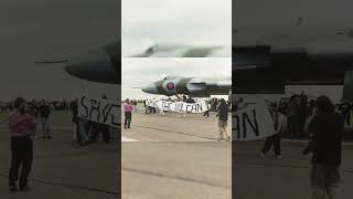 Photos Only True Avgeeks Will Understand 😢 #airbus #boeing #aeroplane #747 #concorde #butterlanding