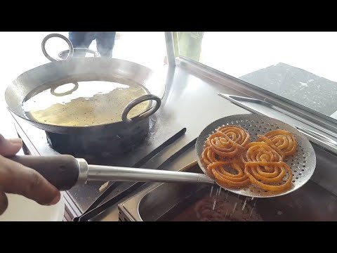 Kesar jalebi with chilled Rabadi | Best jalebi in vadodara | - YouTube