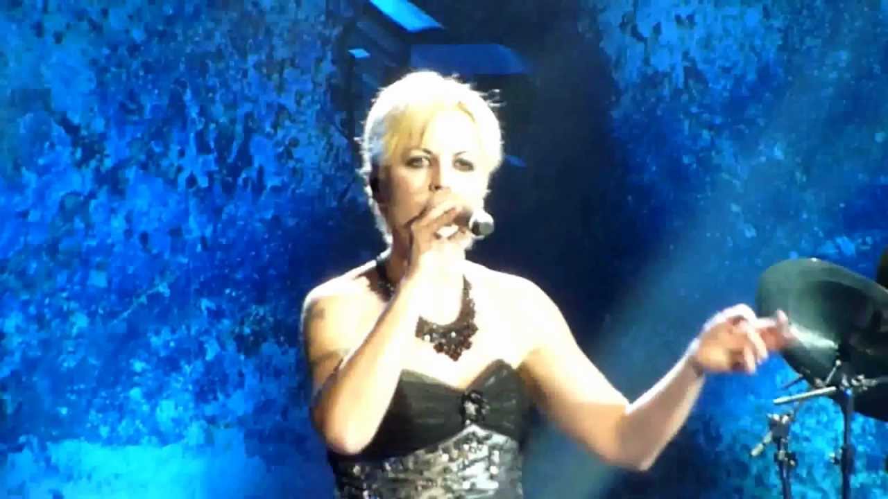 The Cranberries You and Me Zénith de Paris 25/11/2012 YouTube