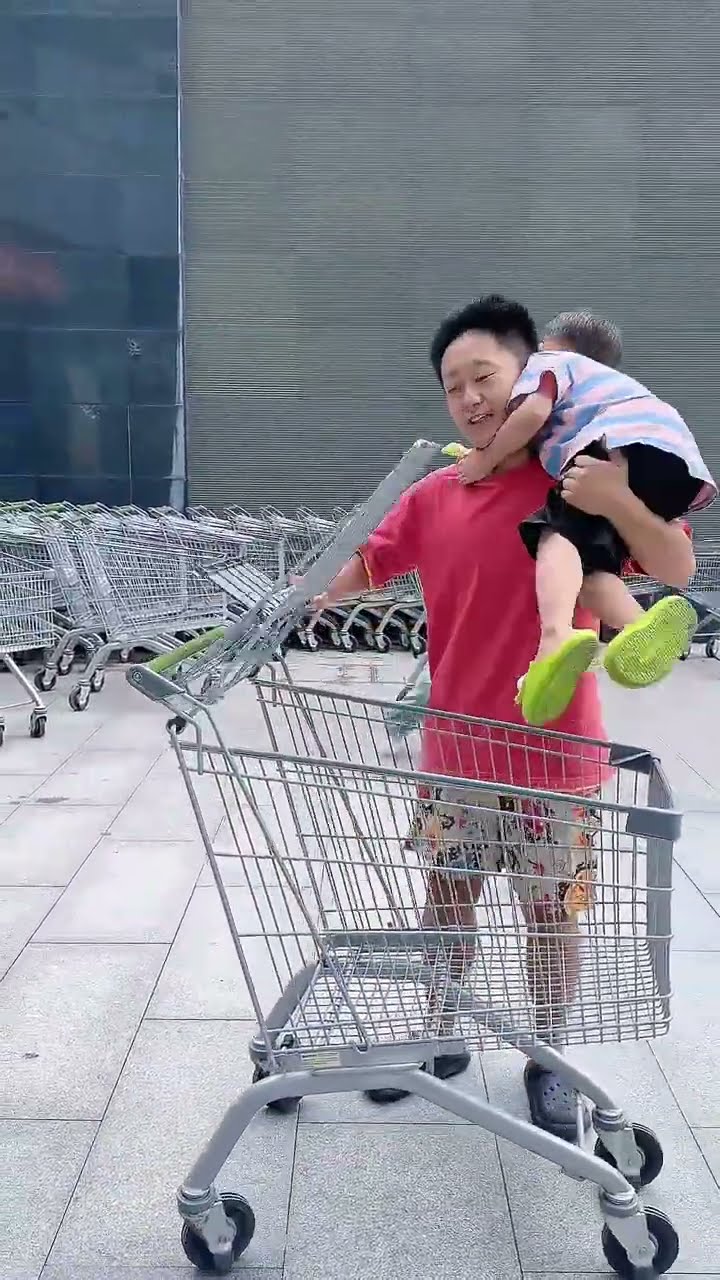 原来购物车可以这样打开的！#Cute baby#Cute#呆萌小米宝#聪明宝宝#萌娃