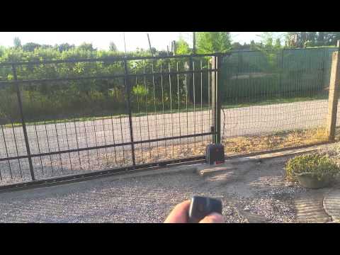Video: Come funziona un cancello elettrico?