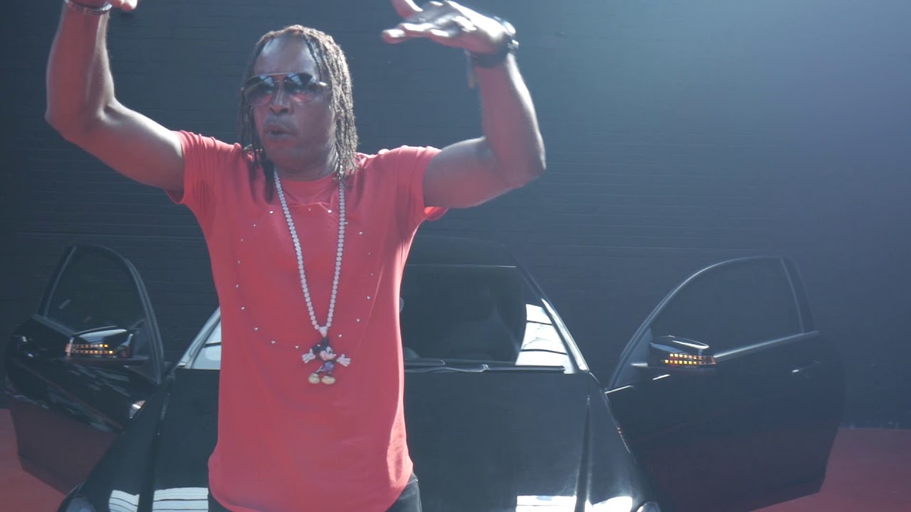 Clinch Glory (Official Music Video)