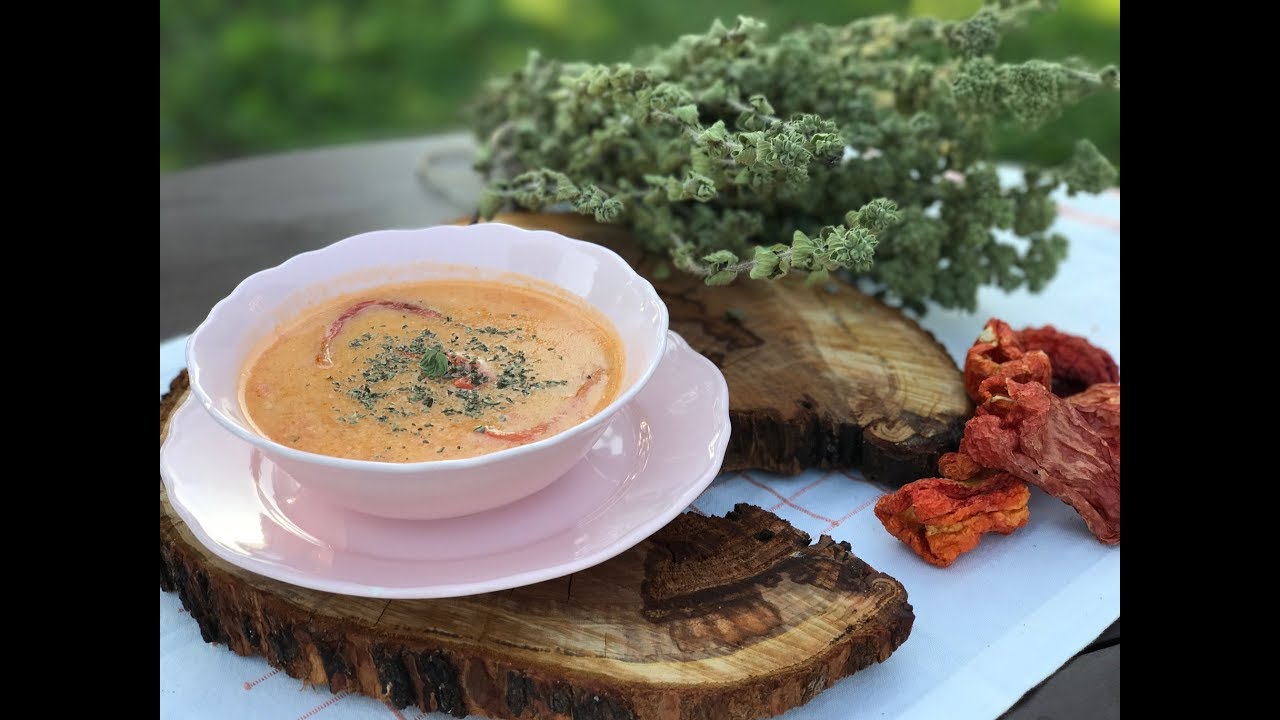 Tarhana Çorbası Yapımı - YouTube
