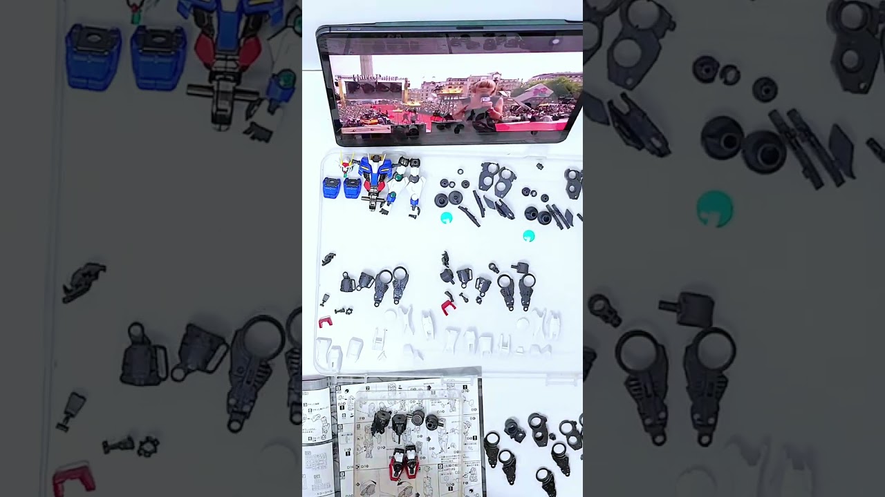 Assembly 00 Gundam + XN Raiser Part 3 (Leg Unit)