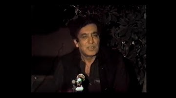 Ahmed Faraz recites 