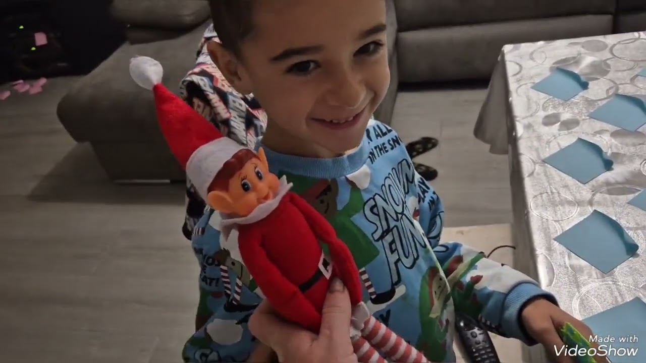Elfo travieso dia 18 a tenido una noche muy entretenida jijiji 😜