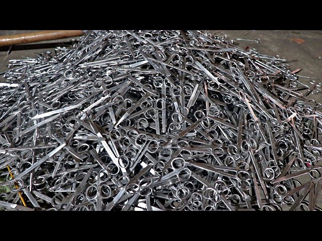 Mass production process of Long-Lasting Surgical Scissors In Factory class=