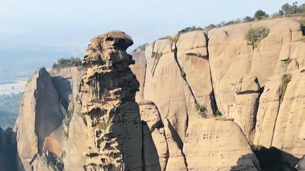 被問爆了！這個小眾徒步天堂藏在江西，丹霞地貌堪比外星地表