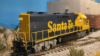 Switching Session on my Modern Ho Scale Shelf Layout