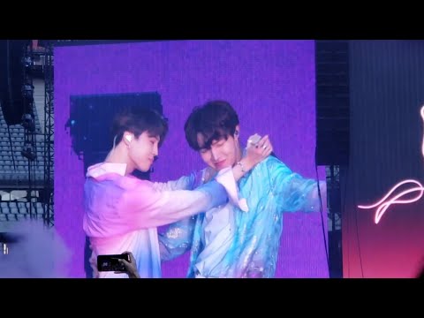 190608 Taekook, Jihope Dancing @ BTS 방탄소년단 Speak Yourself Tour Stade de France Paris Concert Fancam