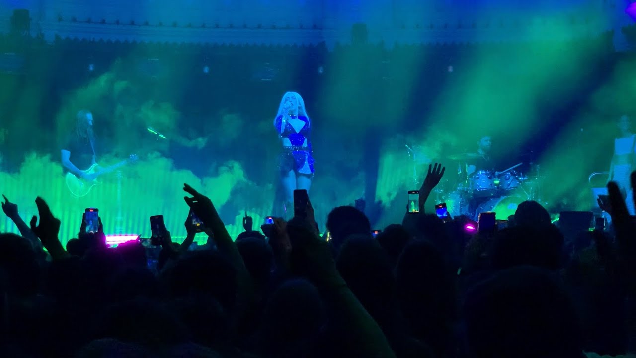 Ava Max Hold Up (Wait A Minute) On Tour (Finally) Amsterdam April 28th 2023