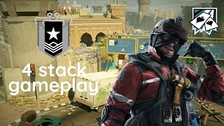 Playing as 4 stack - Rainbow Six Siege