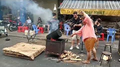 Cà phê vợt Ba Lù #02 : Cho bơ và muối vào cà phê rang xay