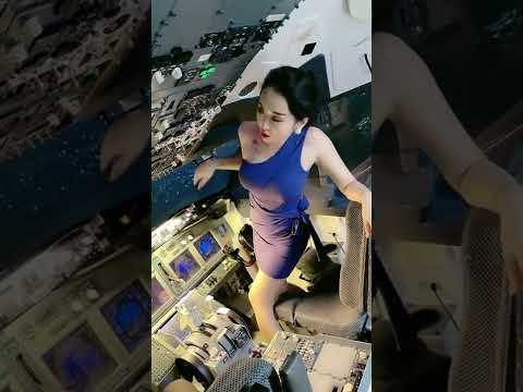 Cute Girl Pilot China Airline Fly Beijing To Shanghai - Beautiful Pilot China Airline #Short #tiktok