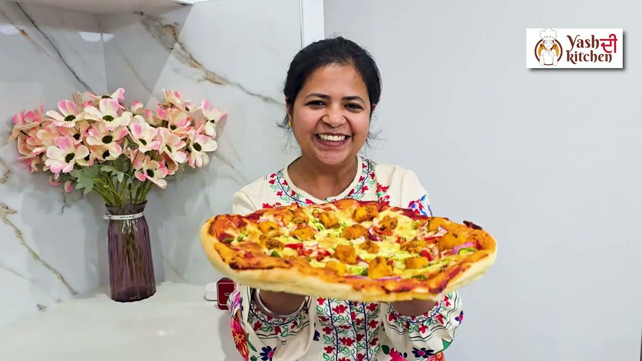 Paneer Pizza | Homemade Pizza Recipe | Tandoori Paneer Pizza #pizza