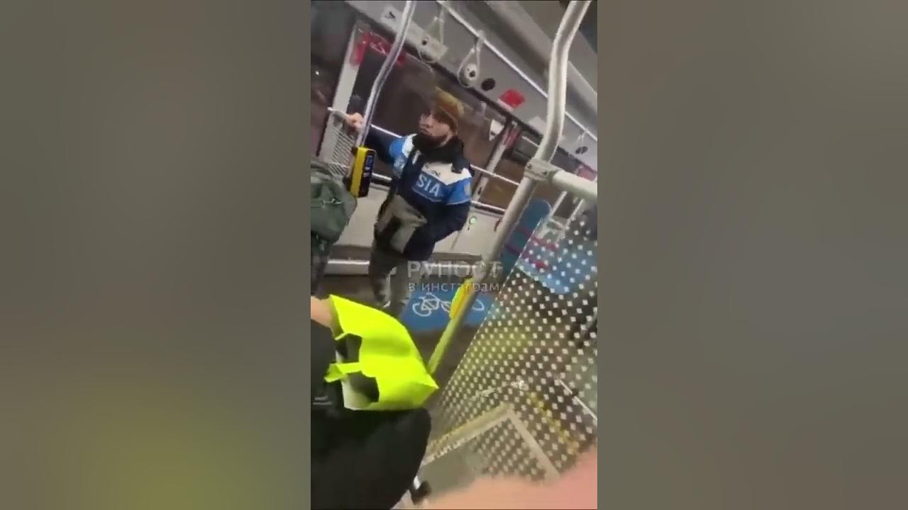 В москве уроженец дагестана нокаутировал водителя такси. Мурад легенда. Уроженцы дагестана задержаны в санкт петербурге. В москве уроженец дагестана нокаутировал водителя такси. Чуханы устроили драку в автобусе в мытищах.