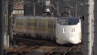 博多駅新幹線ホームで見られる　新幹線と在来線の競演!