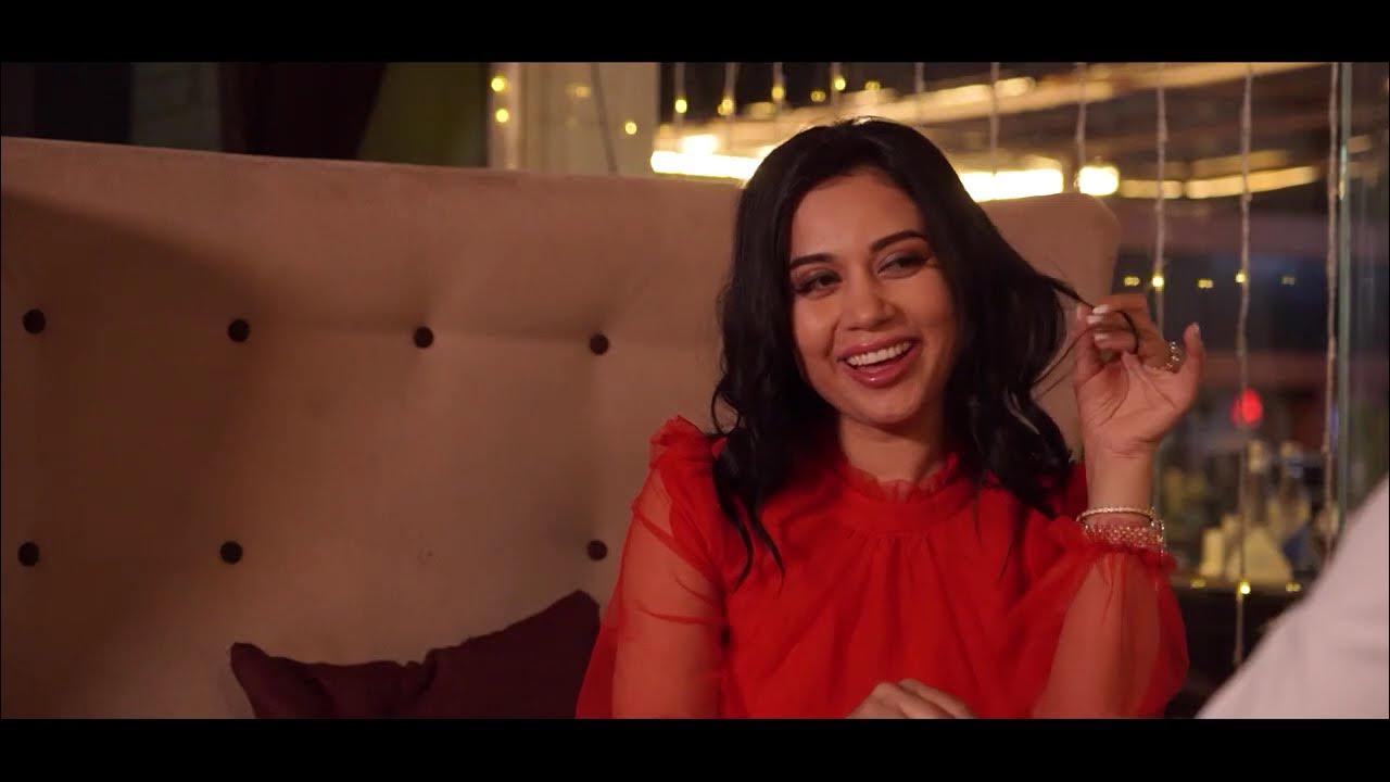 Uzoq sochlar bilan jinsiy aloqa Kokrakdan olingan sutning porno fotosuratlari