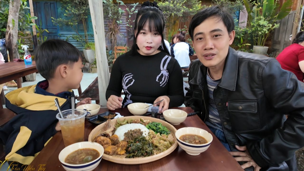 LẦN ĐẦU ĂN CƠM ĐỒNG BÀO Ê ĐÊ Tranh Thủ Đưa Taka Đi Chơi Trước Khi Đi Học Lại • Toàn Miền Tây