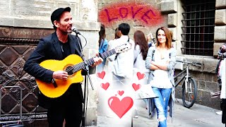 Romantic French Song for Couples in Love.