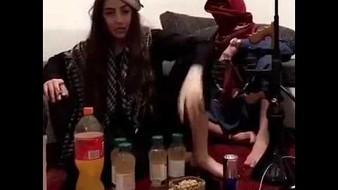 شوی شار ورژن دو اینم یازنه شار با تقلید از هانیه مزاری با کلمات او شوی شار اول 