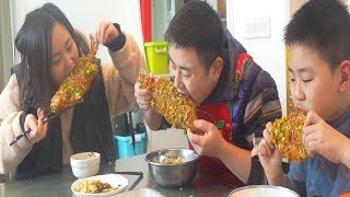 【超小厨】“脆皮鱼”上线，3条鲈鱼，1块五花肉，那叫一个嘎吱脆，整条啃起更过瘾哦！