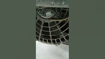 videos thể hiện phụ tùng quạt tản nhiệt giàn nóng bị hỏng.