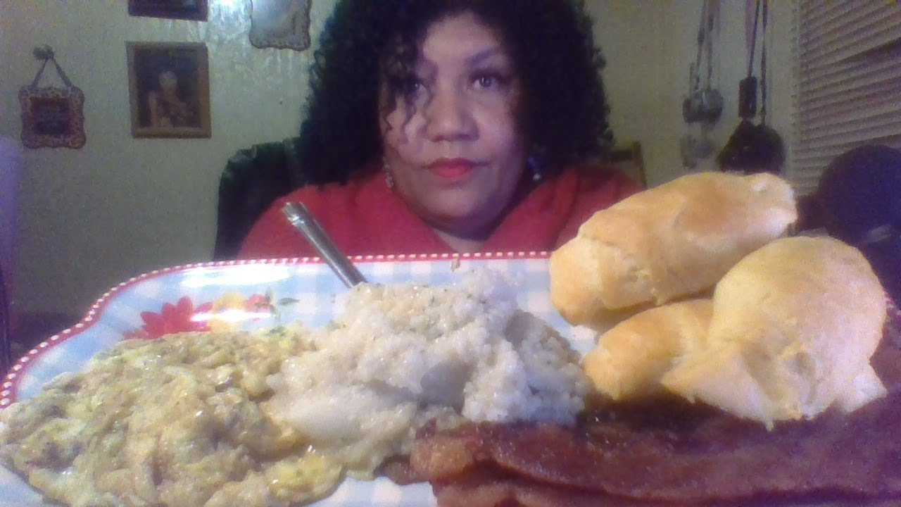 Bacon croissants chicken grits eggs #Mukbang #ASMR #tastysensation #먹방 💋