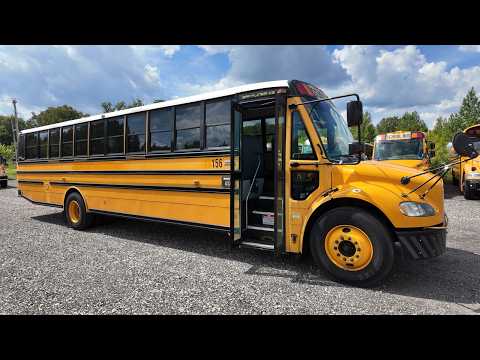 2018 Thomas Saf-T Liner C2 77P walkaround video