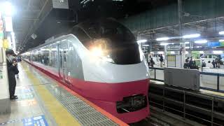 E６５７系「ひたち２５号」　東京駅発車